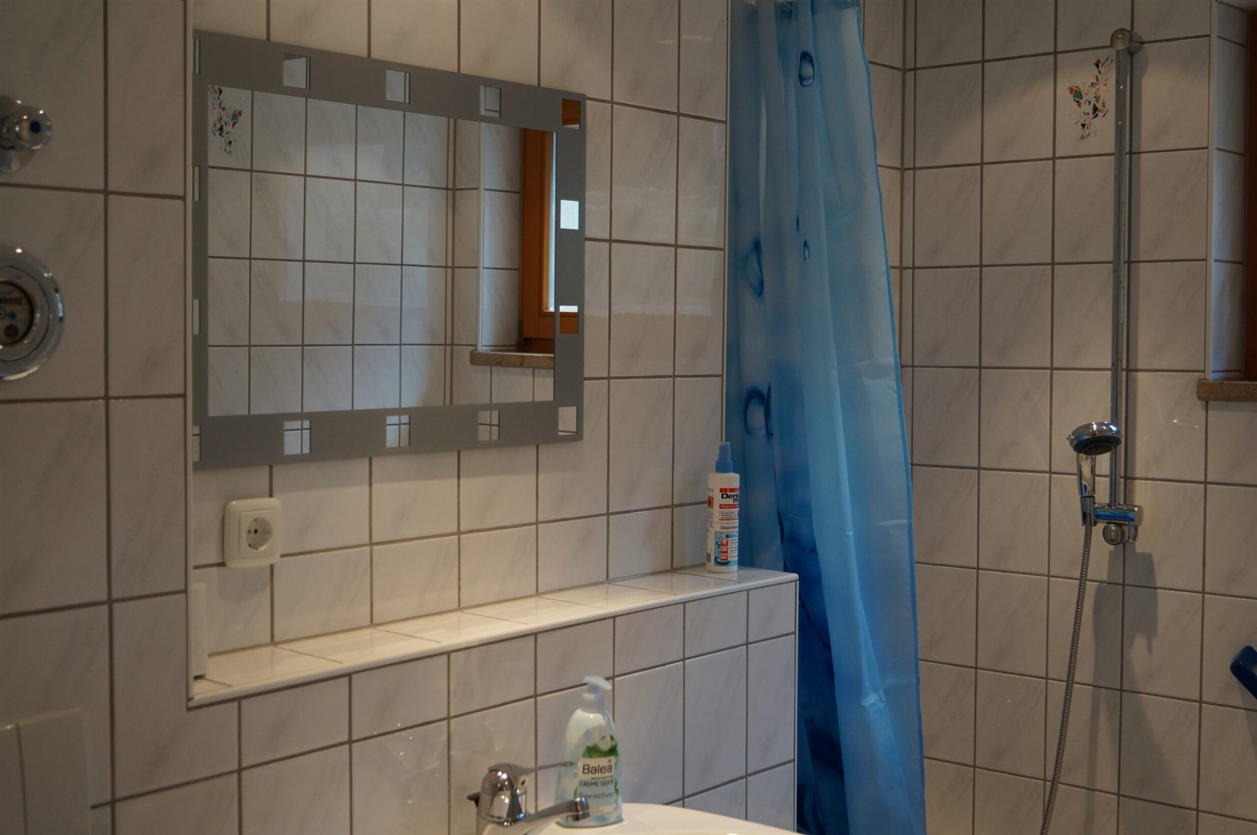Bathroom – mirror area